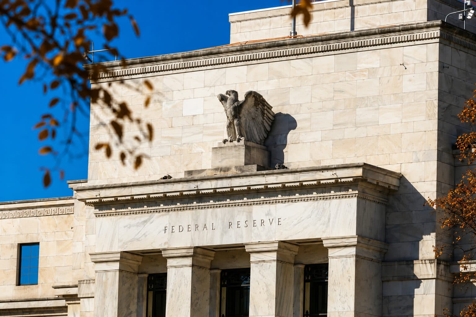 Wall Street Sept Oct 1: Bitcoin Stays Above $83,000 as Lower PCE Inflation Rally Fades